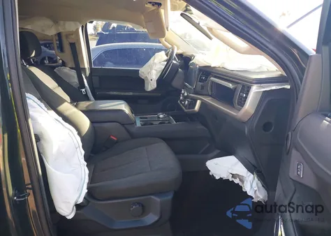 2022 Ford Expedition Xlt z USA, uszkodzony, nr VIN 1FMJU1HT1NEA65149